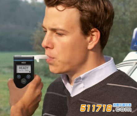德國(guó)Drager Alcotest 6820呼吸酒精檢測(cè)儀.png