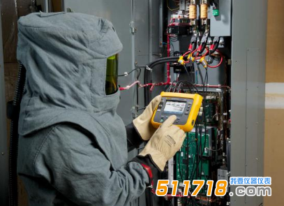 美國(guó)Fluke 1732和1734手持式三相功率計(jì).png